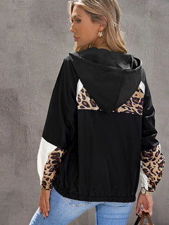Chic Leopard Hoodie with Pockets