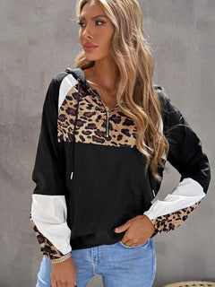 Chic Leopard Hoodie with Pockets