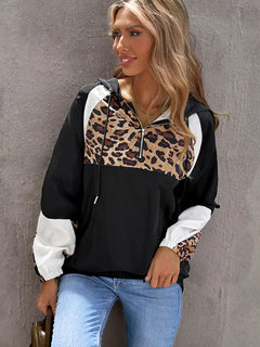 Chic Leopard Hoodie with Pockets